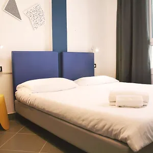 https://lecco-hostel.it-lombardy.com